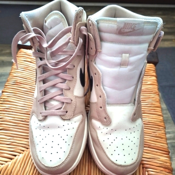 Women’s Dunk High Fossil Stone sneakers  size 10 - Picture 1 of 7